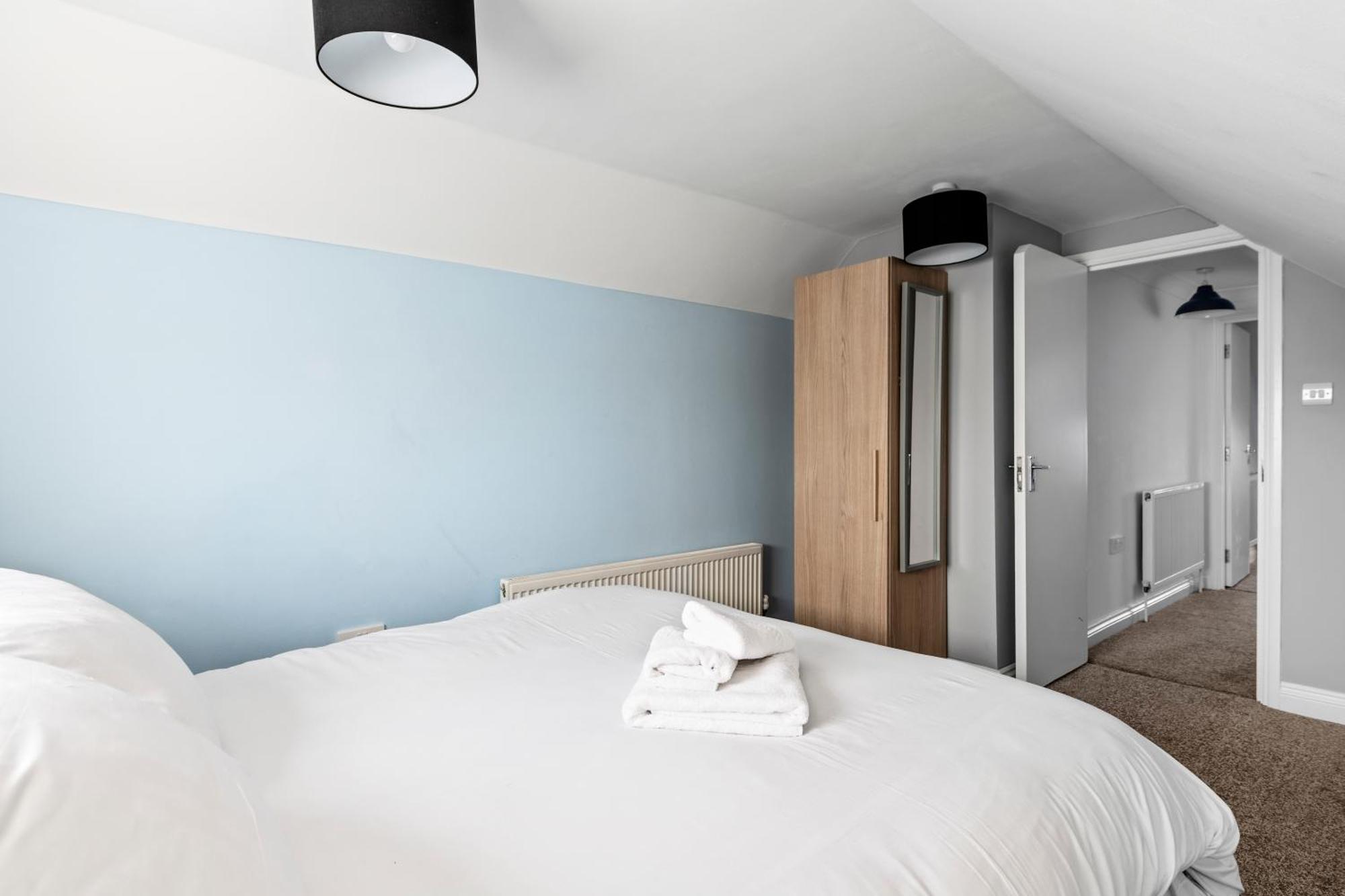 Cosy 2 Bedroom Flat In East Ham, Close To Excel Лондон Экстерьер фото