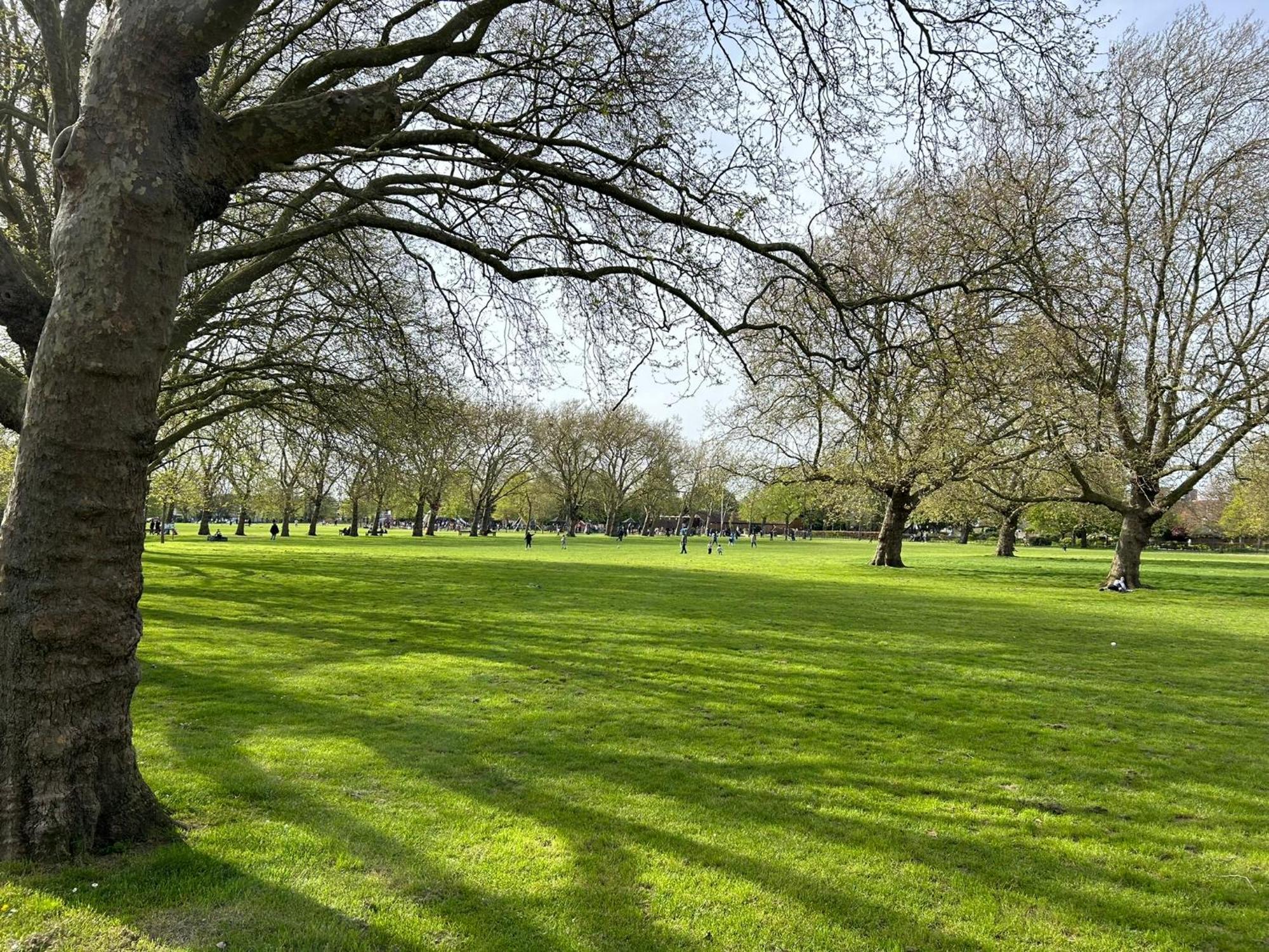 Cosy 2 Bedroom Flat In East Ham, Close To Excel Лондон Экстерьер фото